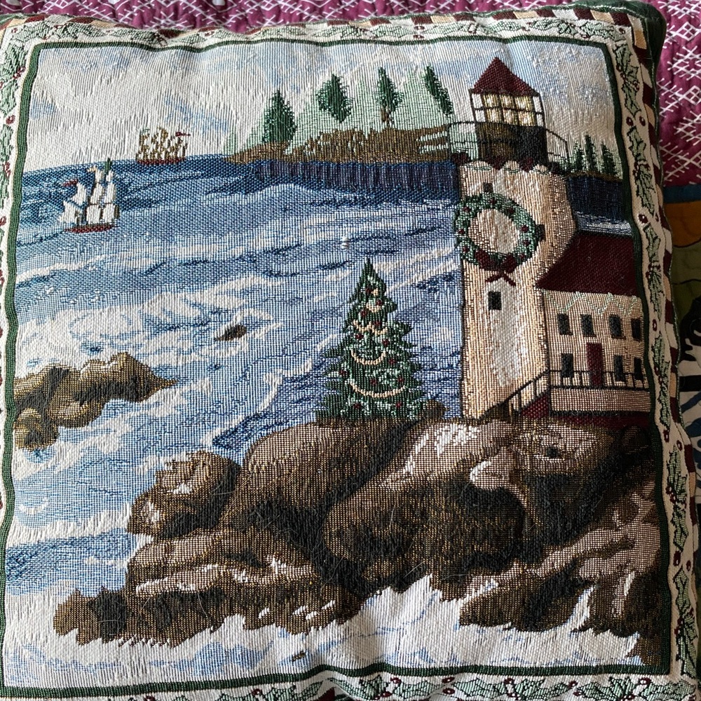 New beautiful Christmas lighthouse throw cushion🥰